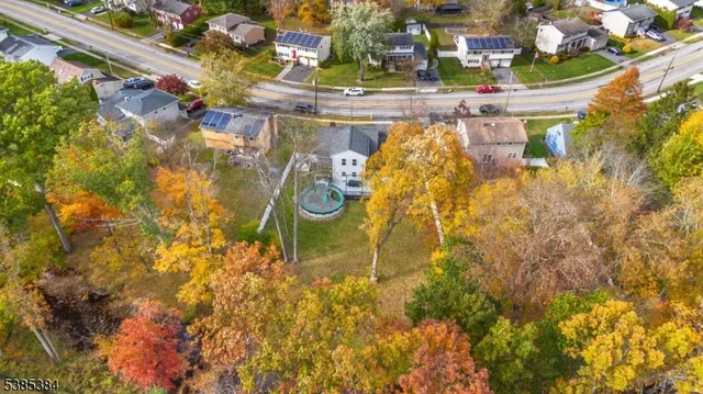 $595,000 | 50 Clover Hill Drive, Flanders, NJ 07836