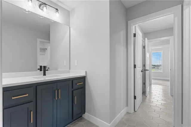 $745,000 | 1712 Southwest Arbor Park Drive, Lee's Summit, MO 64082