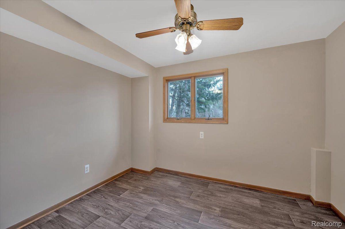 15595 Almont Road Allenton, MI 48002 - Photo 16 of 27 Gallery Image 16