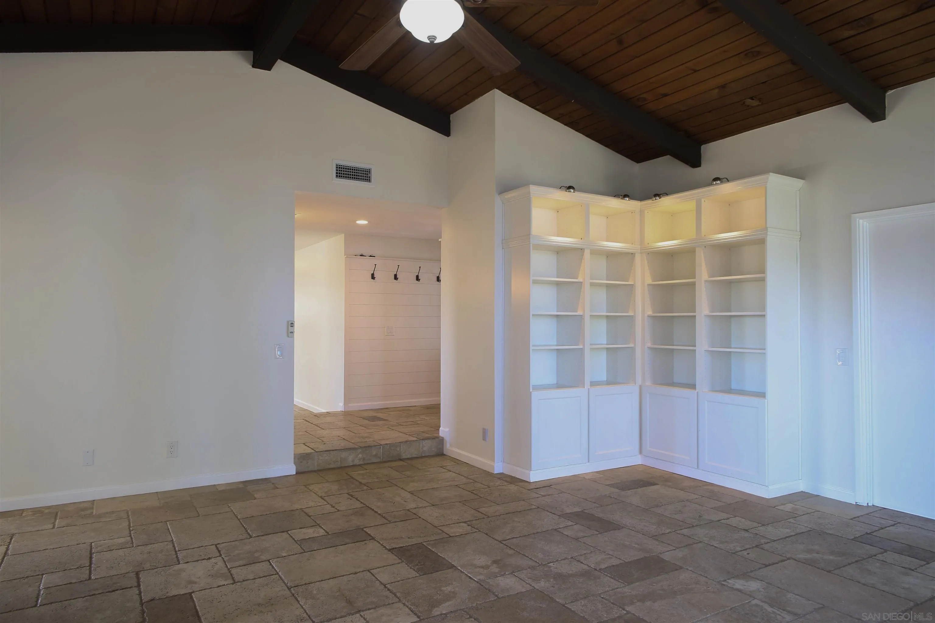 1134 McDonald Road Fallbrook, CA 92028 - Photo 16 of 73 Gallery Image 16