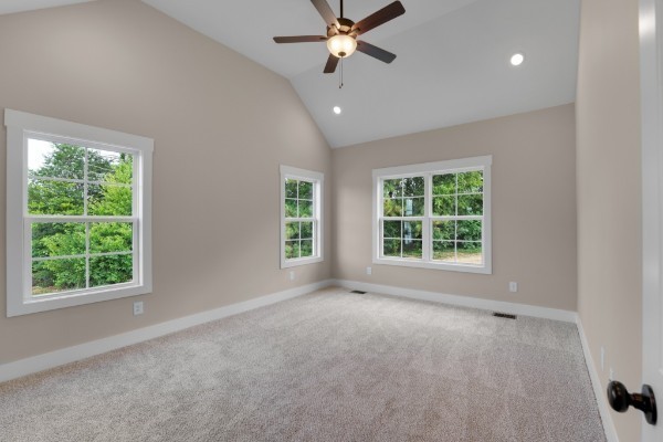 1100 Goose Drive Springfield, TN 37172 - Photo 8 of 19 a view of a livingroom with a ceiling fan and window