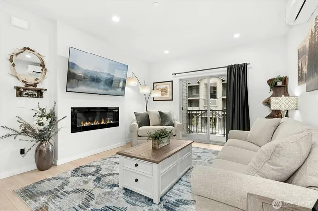 $484,500 | 1845 Southeast 12th Place, Unit H204, North Bend, WA 98045