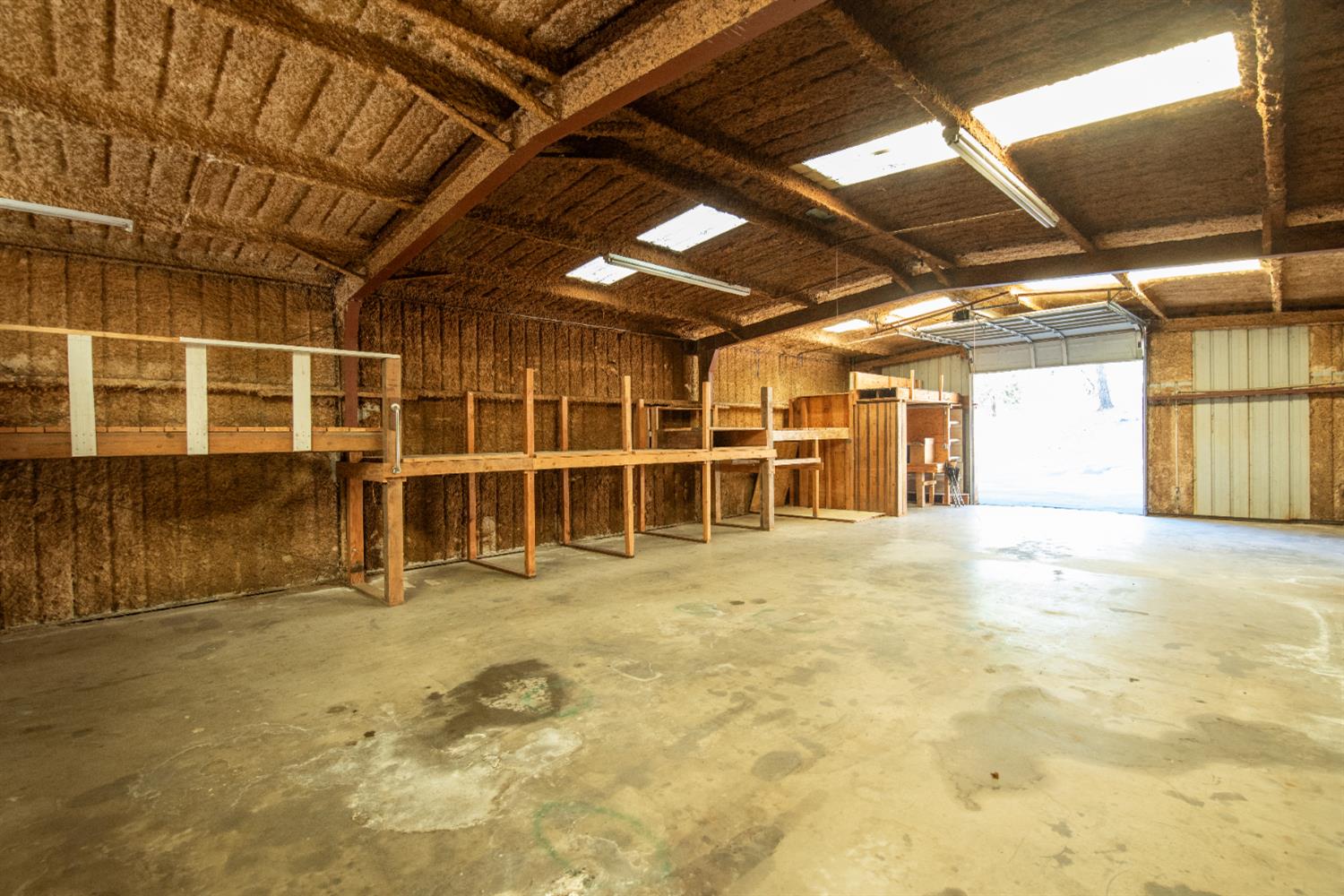 16979 Ridge Road Pine Grove, CA 95665 - Photo 40 of 68 a view of an empty room