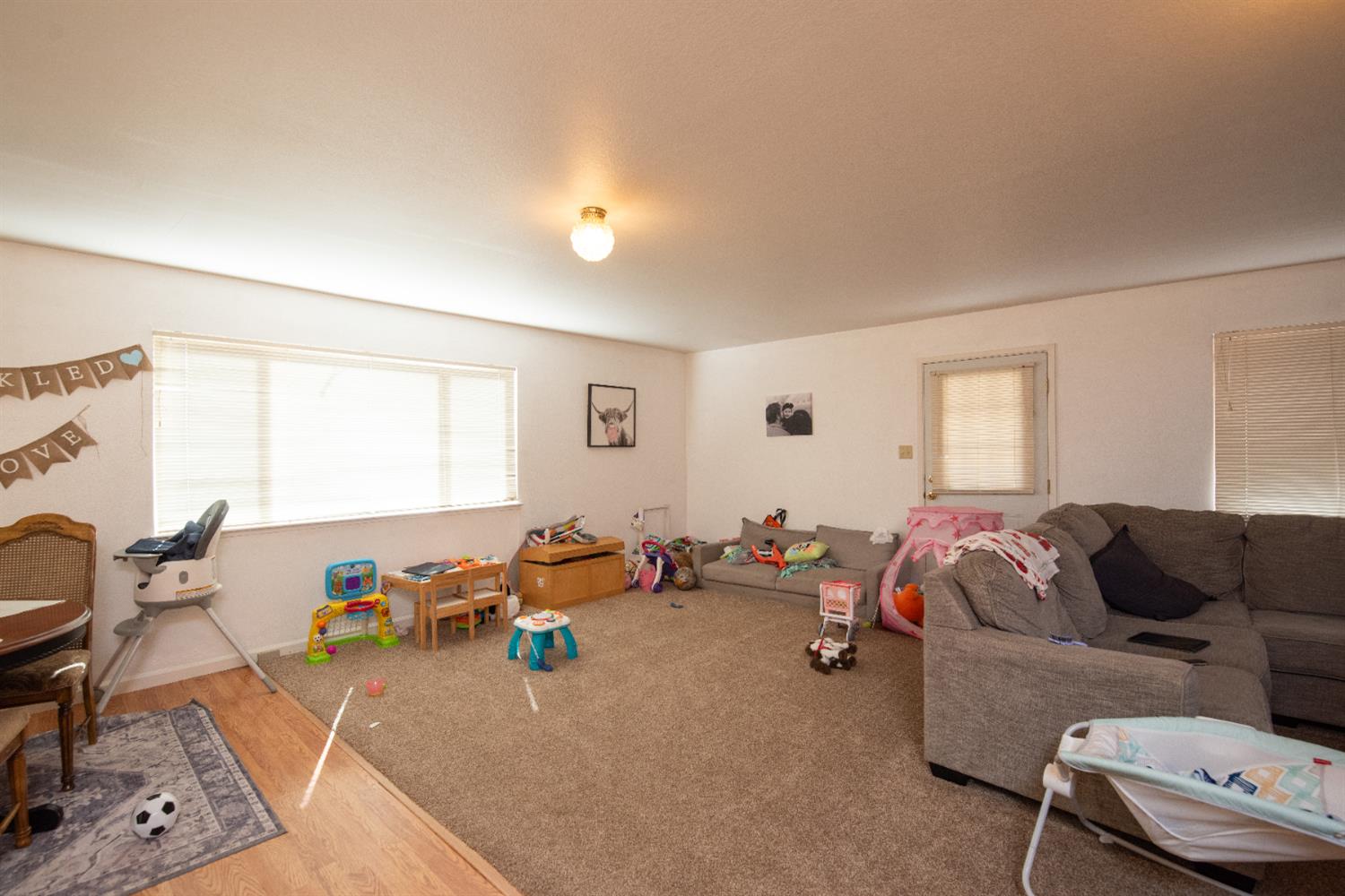 16979 Ridge Road Pine Grove, CA 95665 - Photo 49 of 68 a living room with furniture and a window
