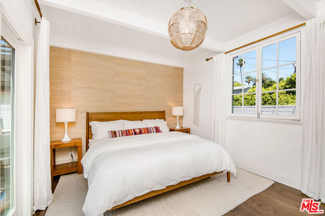 911 Superba Avenue Venice, CA 90291 - Photo 17 of 37