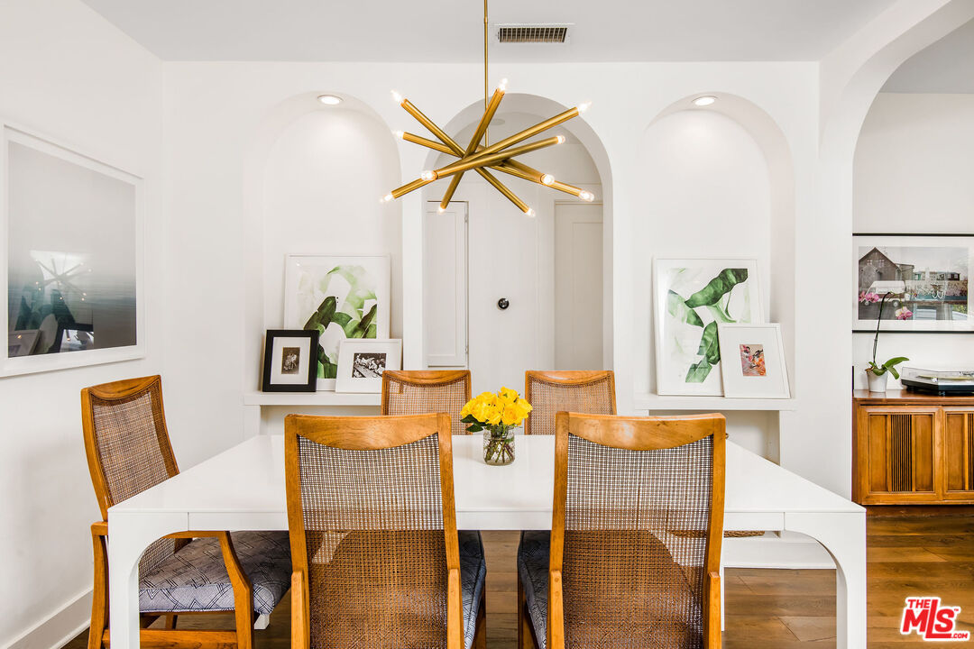 911 Superba Avenue Venice, CA 90291 - Photo 10 of 37