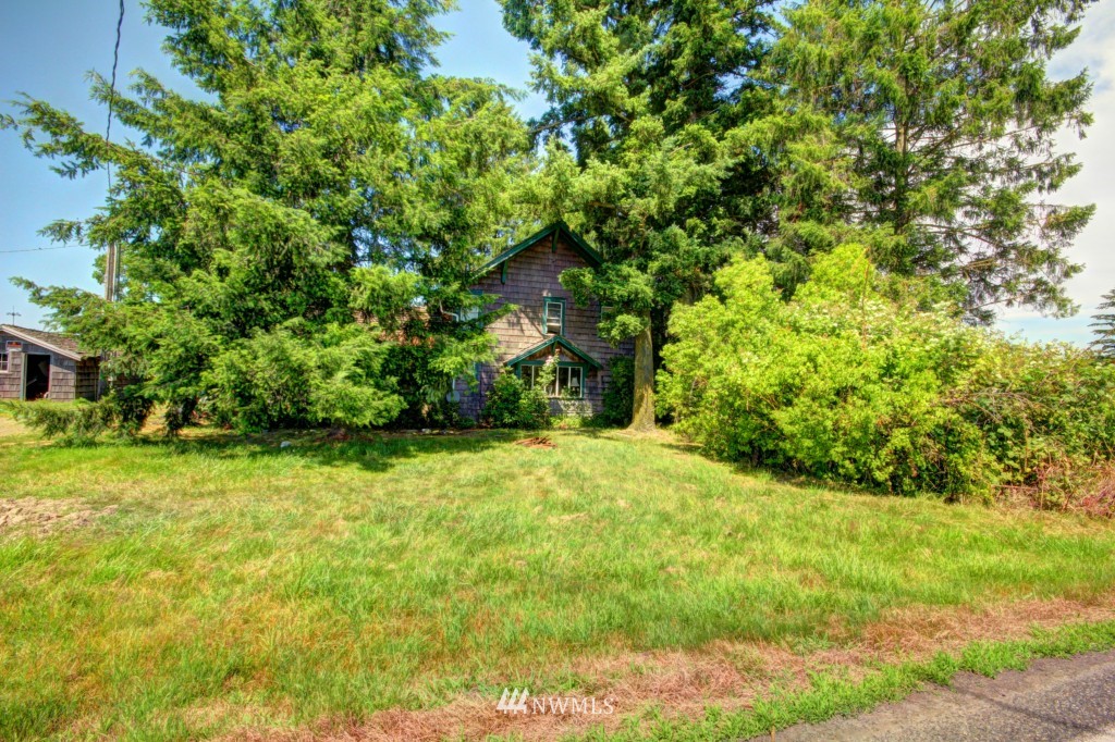 1836 East Badger Road Everson, WA 98247 - Photo 2 of 17