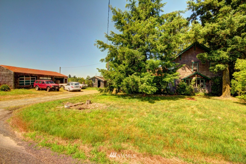 1836 East Badger Road Everson, WA 98247 - Photo 3 of 17