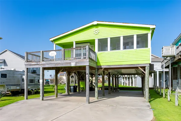 $430,000 | 975 South Redfish, Crystal Beach, TX 77650
