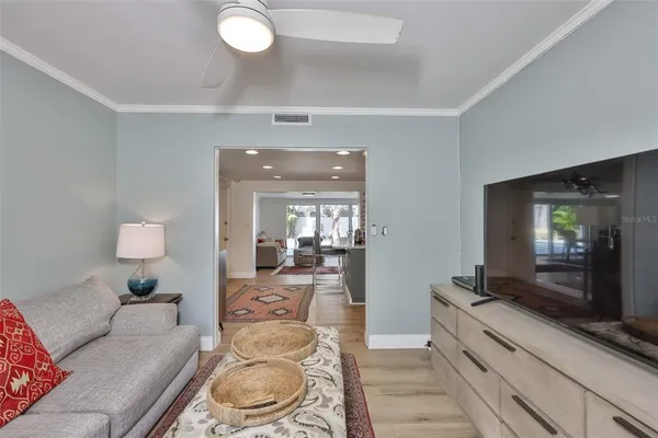 $4,000 | 1279 86th Avenue North, St. Petersburg, FL 33702