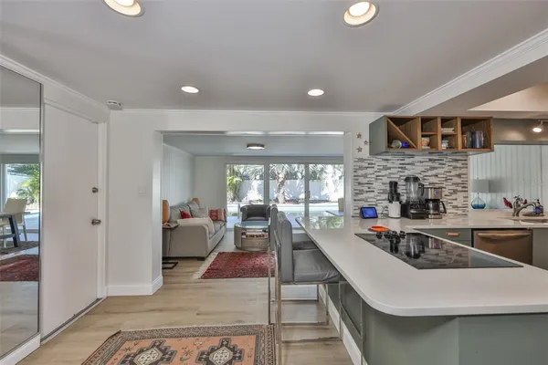 $4,000 | 1279 86th Avenue North, St. Petersburg, FL 33702