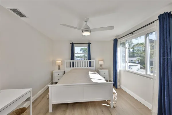 $4,000 | 1279 86th Avenue North, St. Petersburg, FL 33702