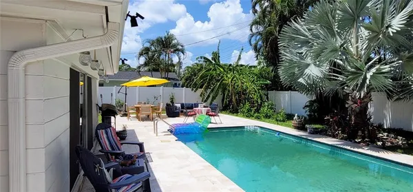 $4,000 | 1279 86th Avenue North, St. Petersburg, FL 33702