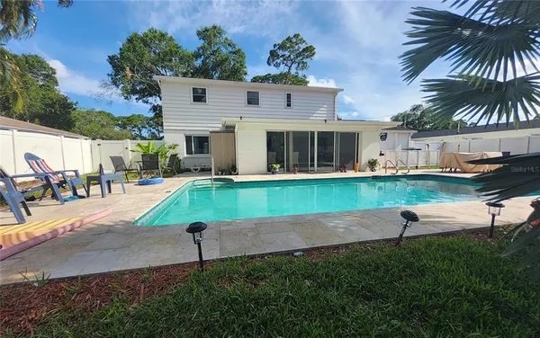 $4,000 | 1279 86th Avenue North, St. Petersburg, FL 33702