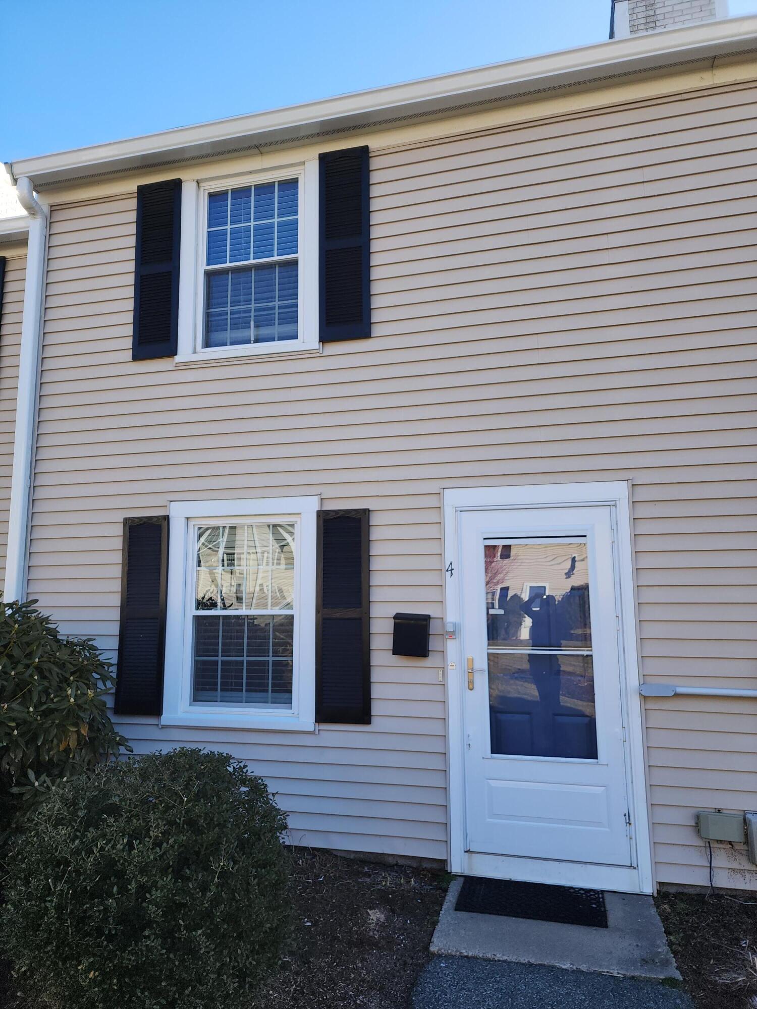 272 Craigville Beach Road, Unit 4 Hyannis, MA 02601 - Photo 4 of 33 a view of front door and deck