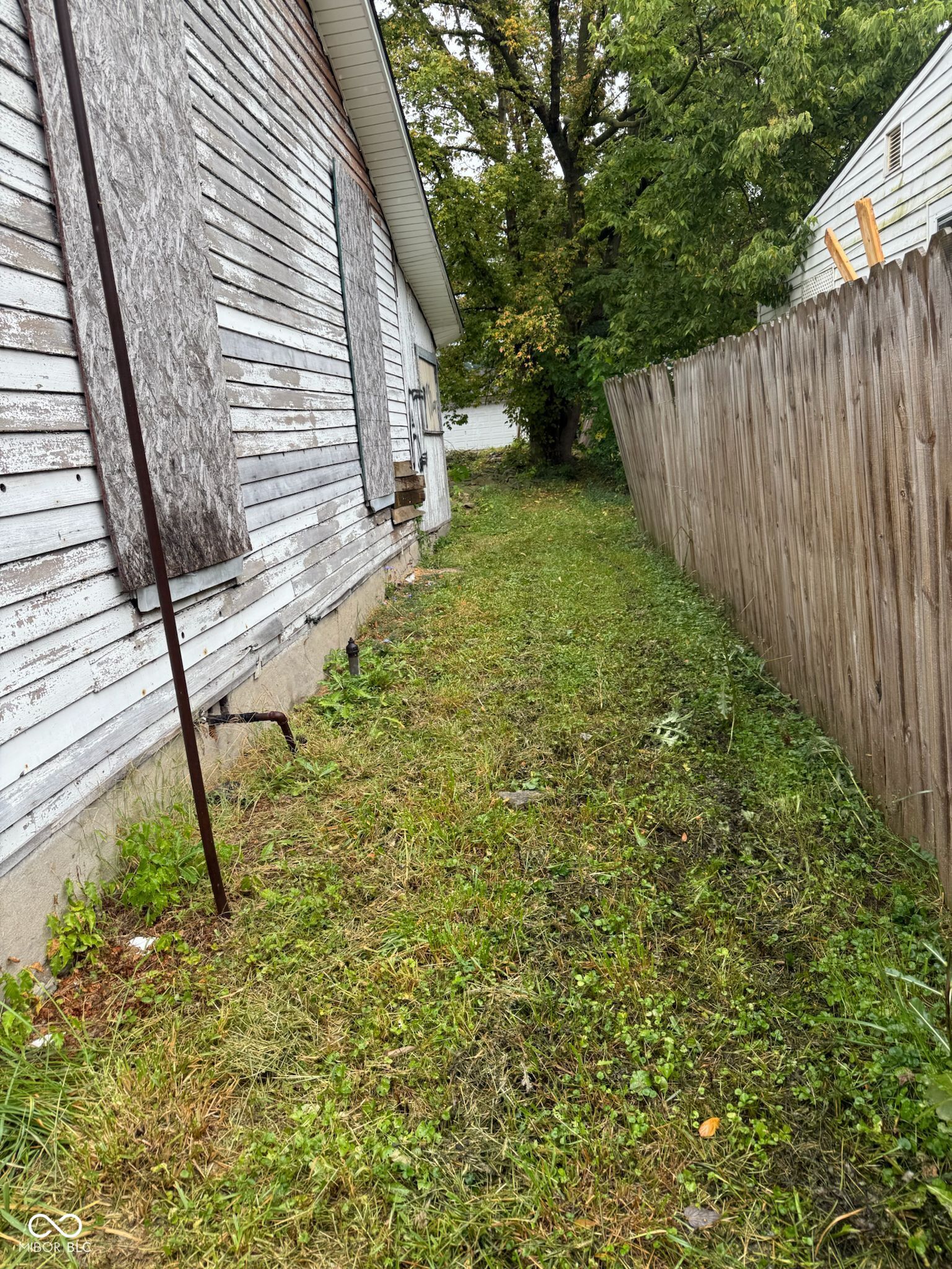 2328 Fletcher Street Anderson, IN 46016 - Photo 6 of 15