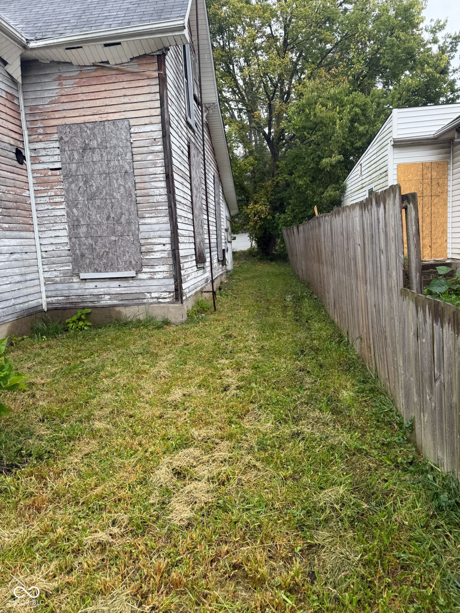 2328 Fletcher Street Anderson, IN 46016 - Photo 10 of 15