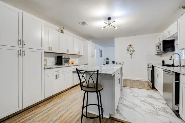 $225,000 | 706 Beaumont Street, Anahuac, TX 77514