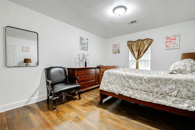 $225,000 | 706 Beaumont Street, Anahuac, TX 77514