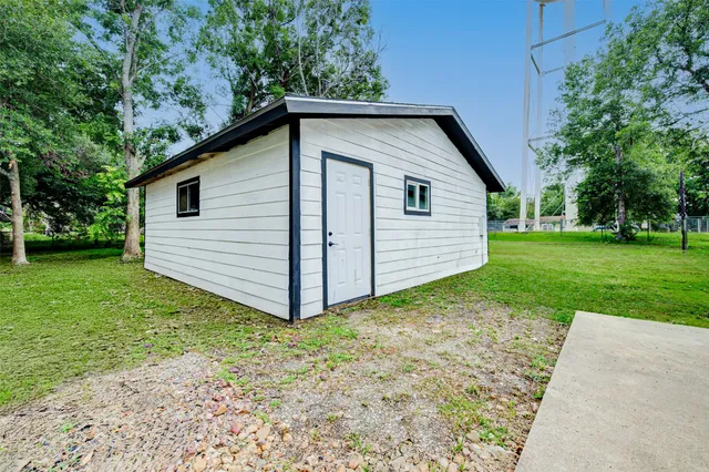 $225,000 | 706 Beaumont Street, Anahuac, TX 77514