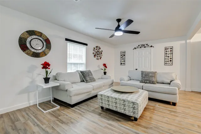 $225,000 | 706 Beaumont Street, Anahuac, TX 77514