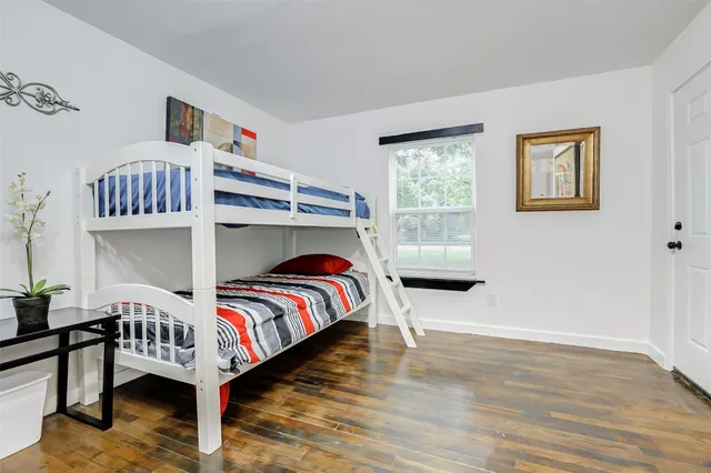 $225,000 | 706 Beaumont Street, Anahuac, TX 77514