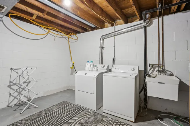 $3,999 | 10144 67th Lane North, Stillwater, MN 55082