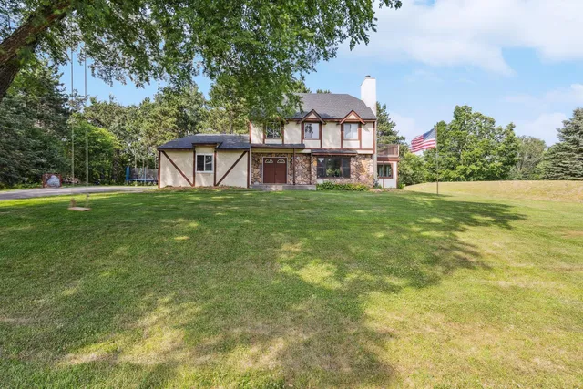 $3,999 | 10144 67th Lane North, Stillwater, MN 55082