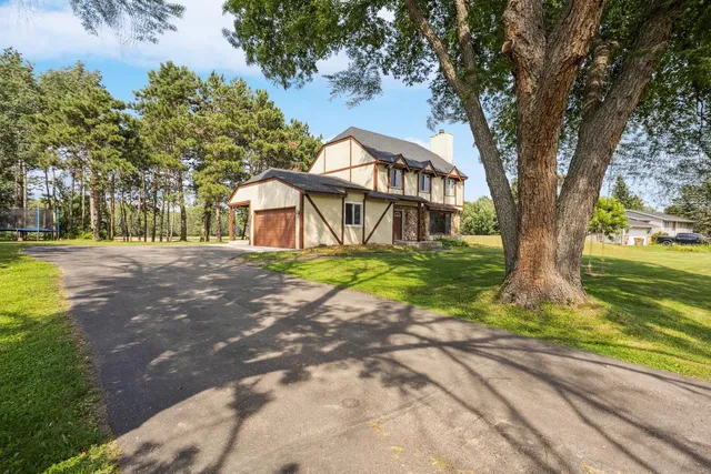 $3,999 | 10144 67th Lane North, Stillwater, MN 55082