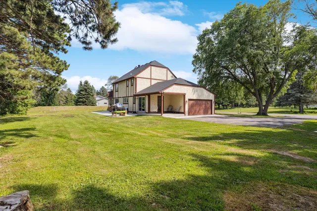 $3,999 | 10144 67th Lane North, Stillwater, MN 55082