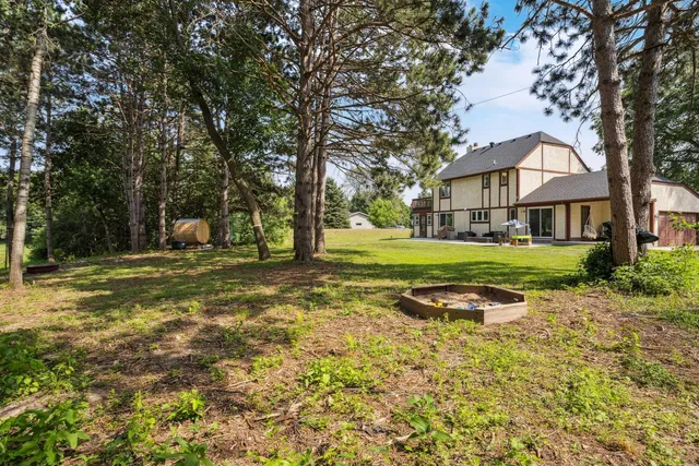 $3,999 | 10144 67th Lane North, Stillwater, MN 55082