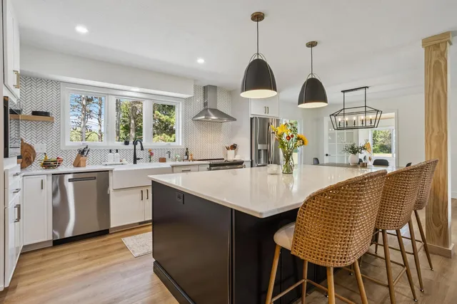 $3,999 | 10144 67th Lane North, Stillwater, MN 55082