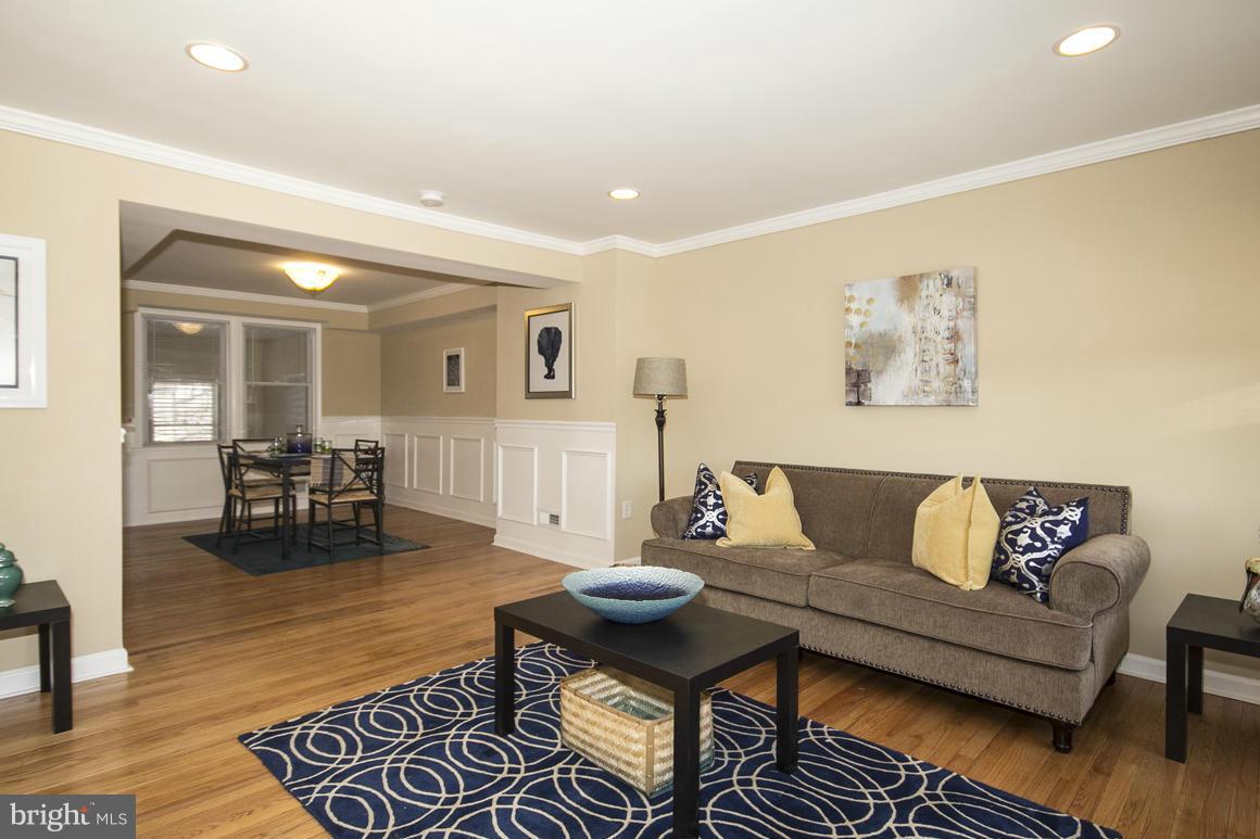 1934 Eastfield Road Baltimore, MD 21222 - Photo 1 of 25 Living Room