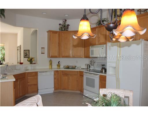 6560 Copper Ridge Trail University Park, FL 34201 - Photo 2 of 12 Kitchen