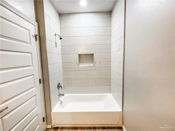 $1,200 | 1809 Stauffer Street, Unit 4, Weslaco, TX 78596