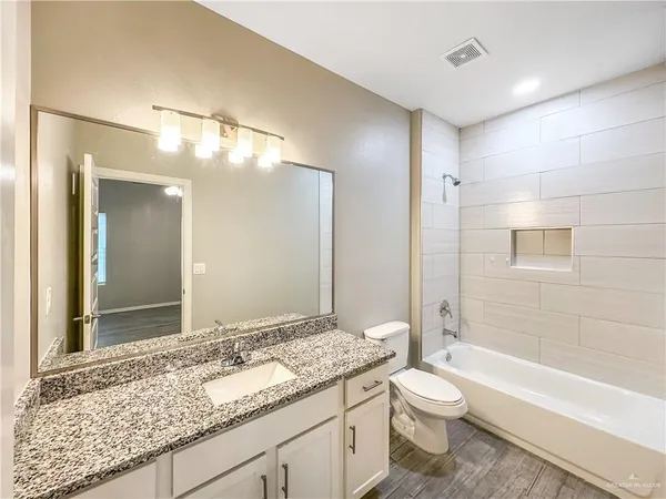 $1,200 | 1809 Stauffer Street, Unit 4, Weslaco, TX 78596