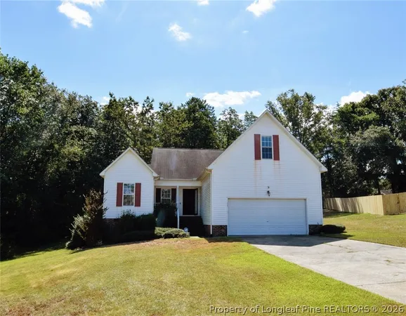 $1,700 | 318 Hawthorn Drive, Raeford, NC 28376