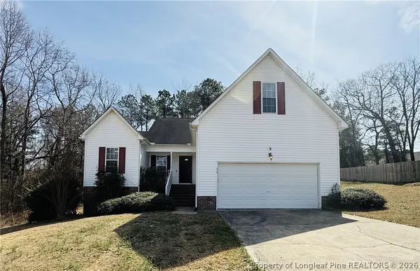 $1,700 | 318 Hawthorn Drive, Raeford, NC 28376