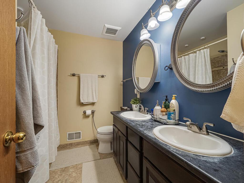 2708 Terraceview Court Plymouth, MN 55447 - Photo 14 of 24