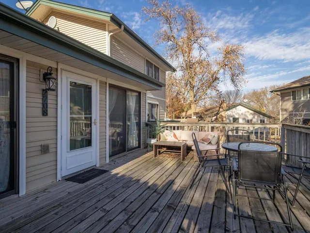 $220,000 | 2708 Terraceview Court, Plymouth, MN 55447