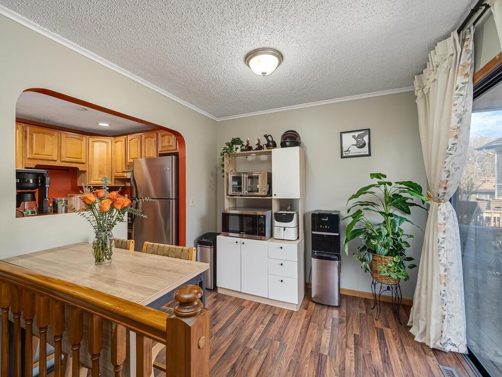 2708 Terraceview Court Plymouth, MN 55447 - Photo 7 of 24