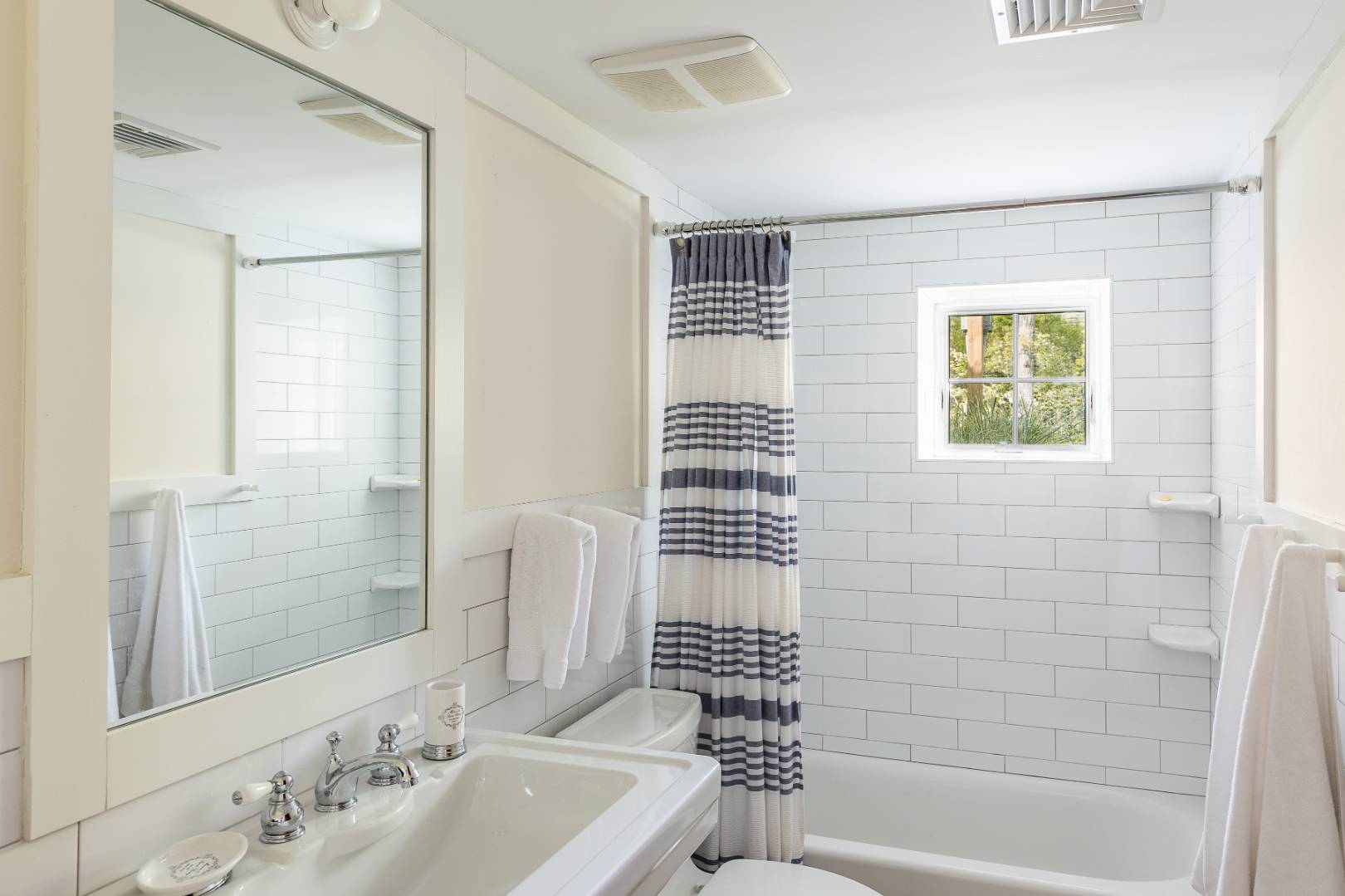 33 Sandra Road East Hampton, NY 11937 - Photo 13 of 22 Gallery Image 13