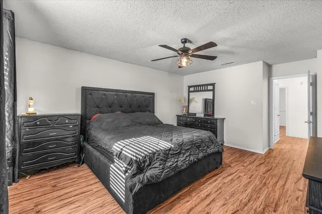 $300,000 | 4704 Burning Springs Drive, Arlington, TX 76017