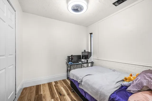 $300,000 | 4704 Burning Springs Drive, Arlington, TX 76017