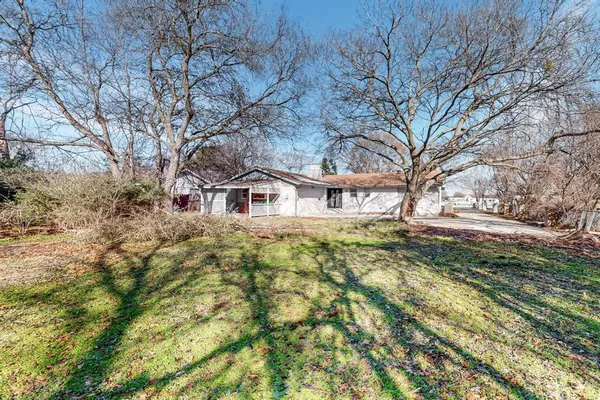 $2,200 | 4620 East University Drive, Denton, TX 76208