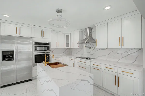 $899,900 | 478 Mayflower Avenue, Brentwood, NY 11717