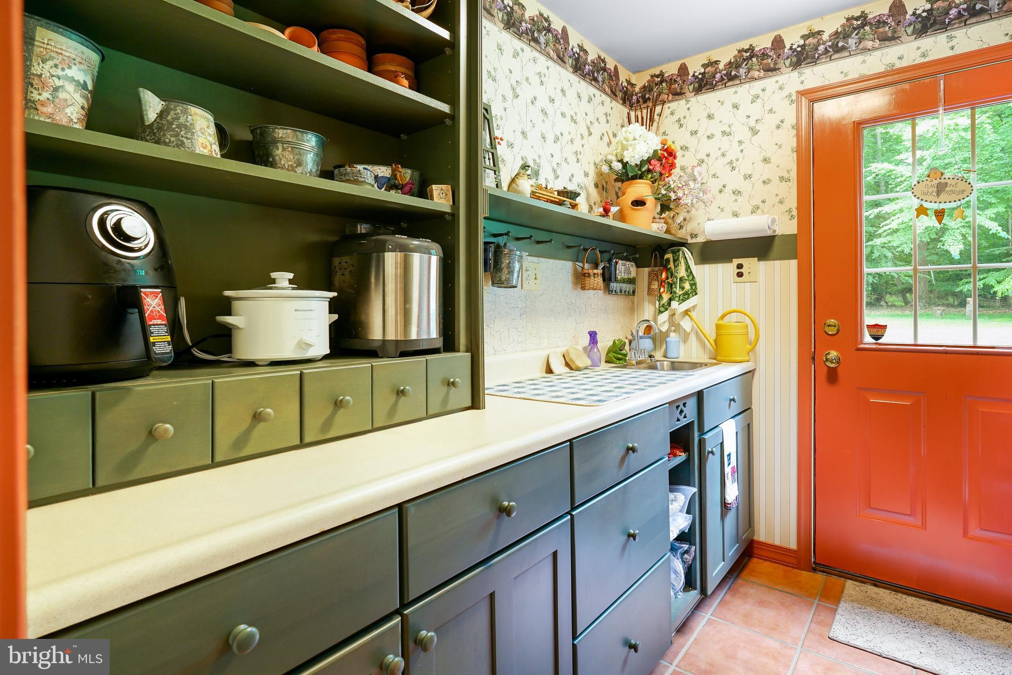 255 Chestnut Springs Road Chesapeake City, MD 21915 - Photo 30 of 42 Butlers pantry or extra kitchen.