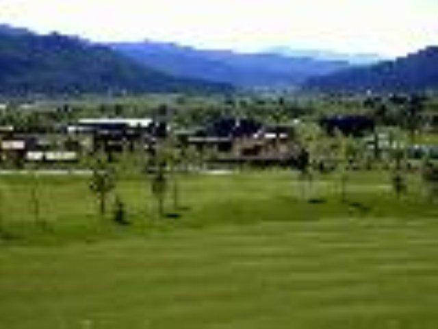 10 Arbaney Ranch Road, Unit 1/4 FRACTIONAL INTEREST Basalt, CO 81621 - Photo 6 of 7 a view of a lake with a city