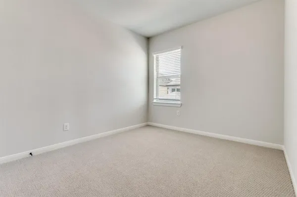 $3,100 | 709 Morning Dove Lane, Arlington, TX 76005
