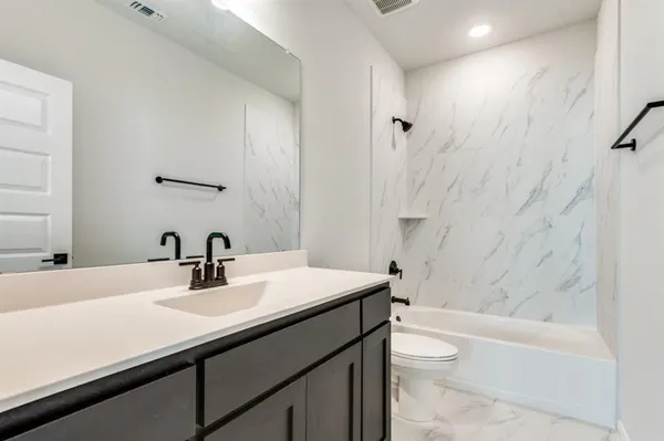 $3,100 | 709 Morning Dove Lane, Arlington, TX 76005